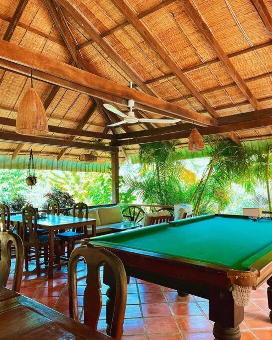 Villa 'The Blue House' - Qbungalows Kep Exterior photo